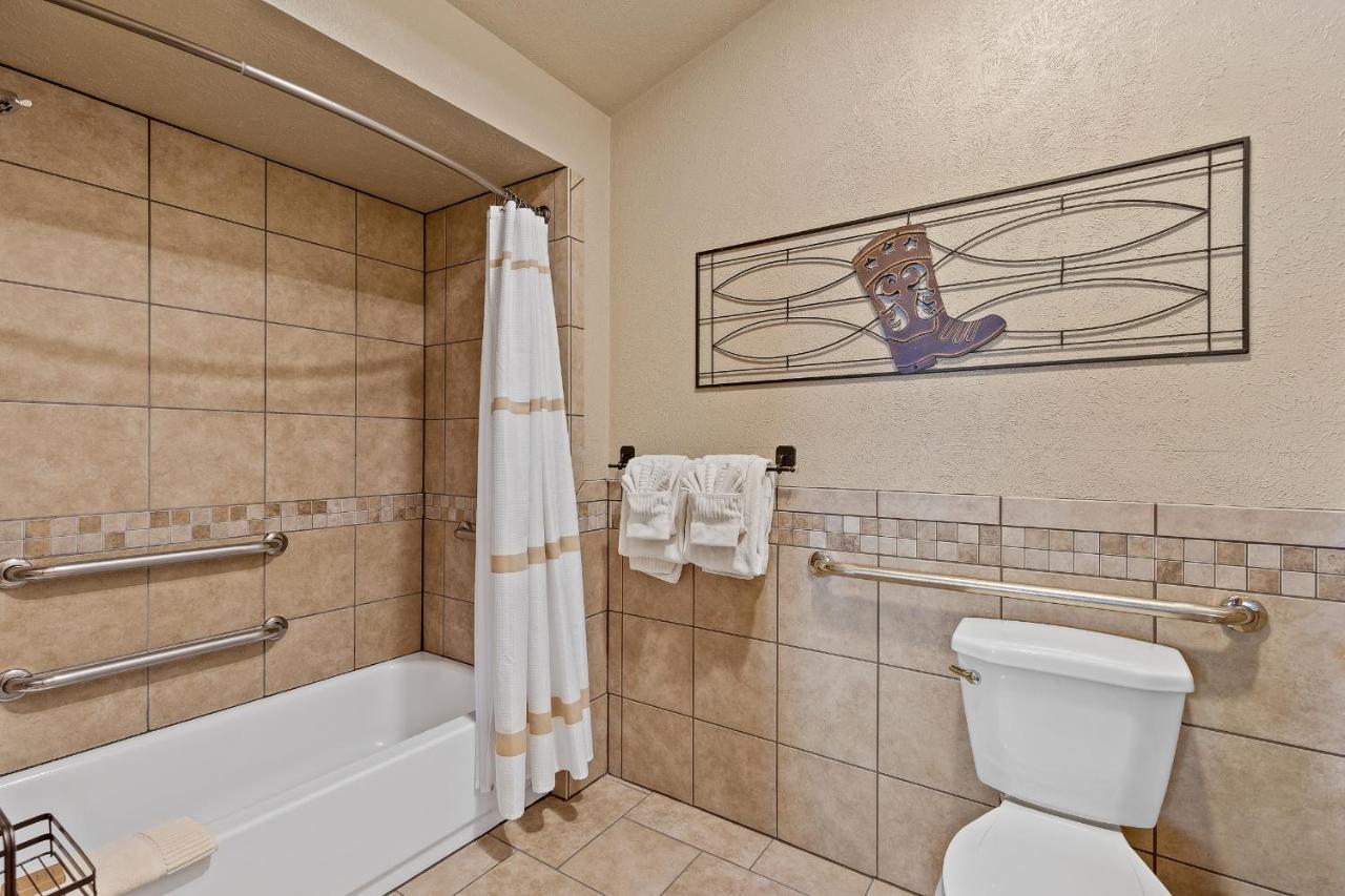 Trapper'S Rendezvous Bed & Breakfast Уилямс Екстериор снимка