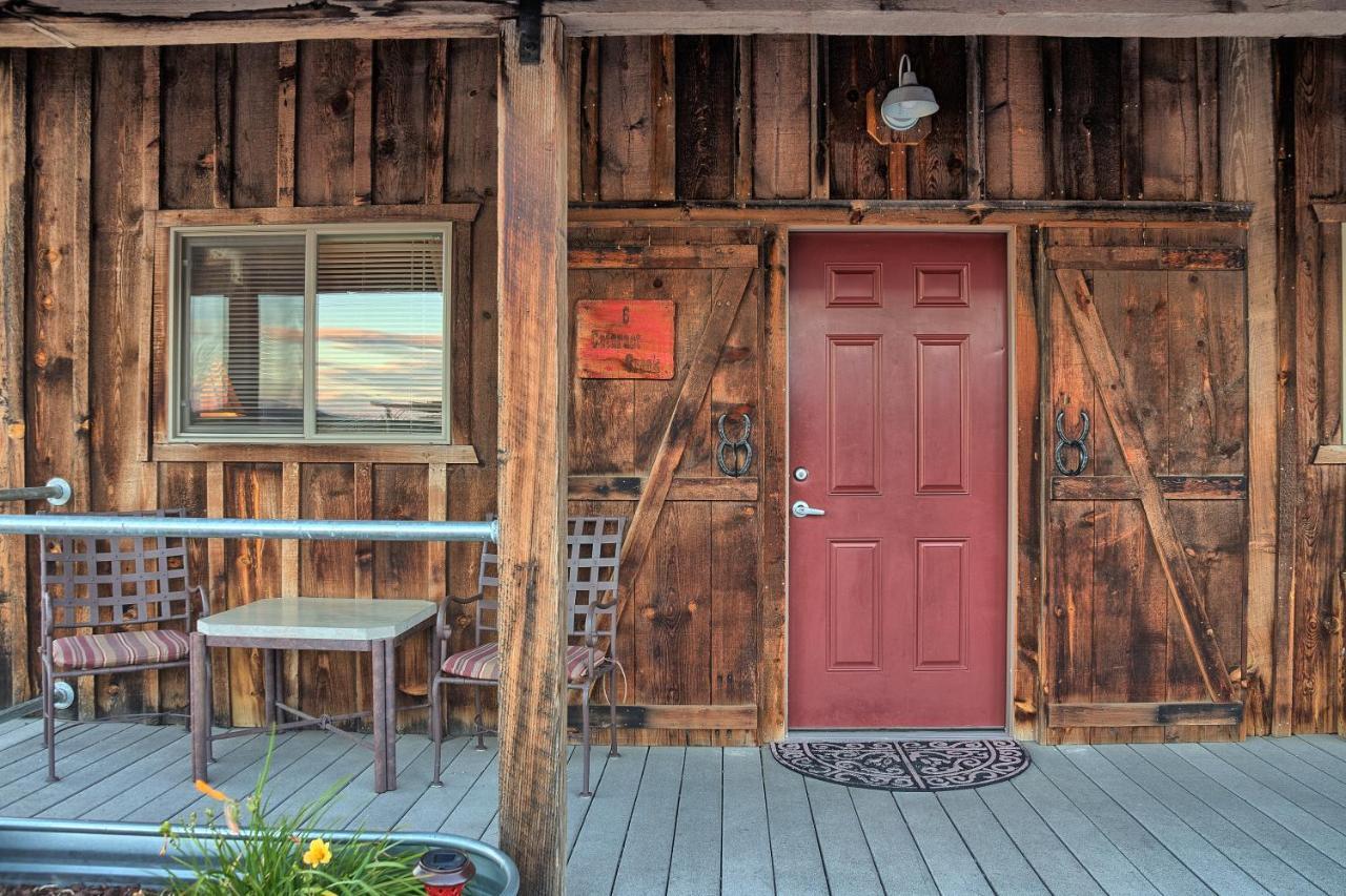 Trapper'S Rendezvous Bed & Breakfast Уилямс Екстериор снимка
